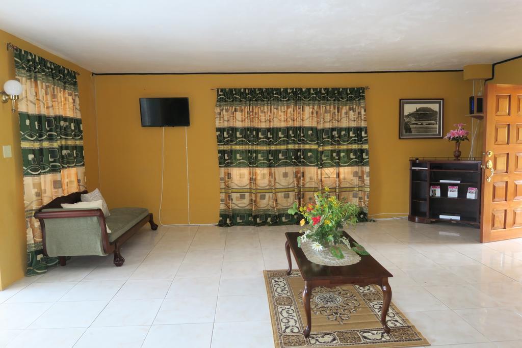 Enchanted Villas Inn Montego Bay Eksteriør bilde