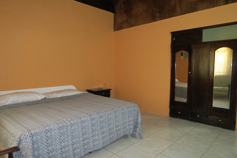 Enchanted Villas Inn Montego Bay Eksteriør bilde