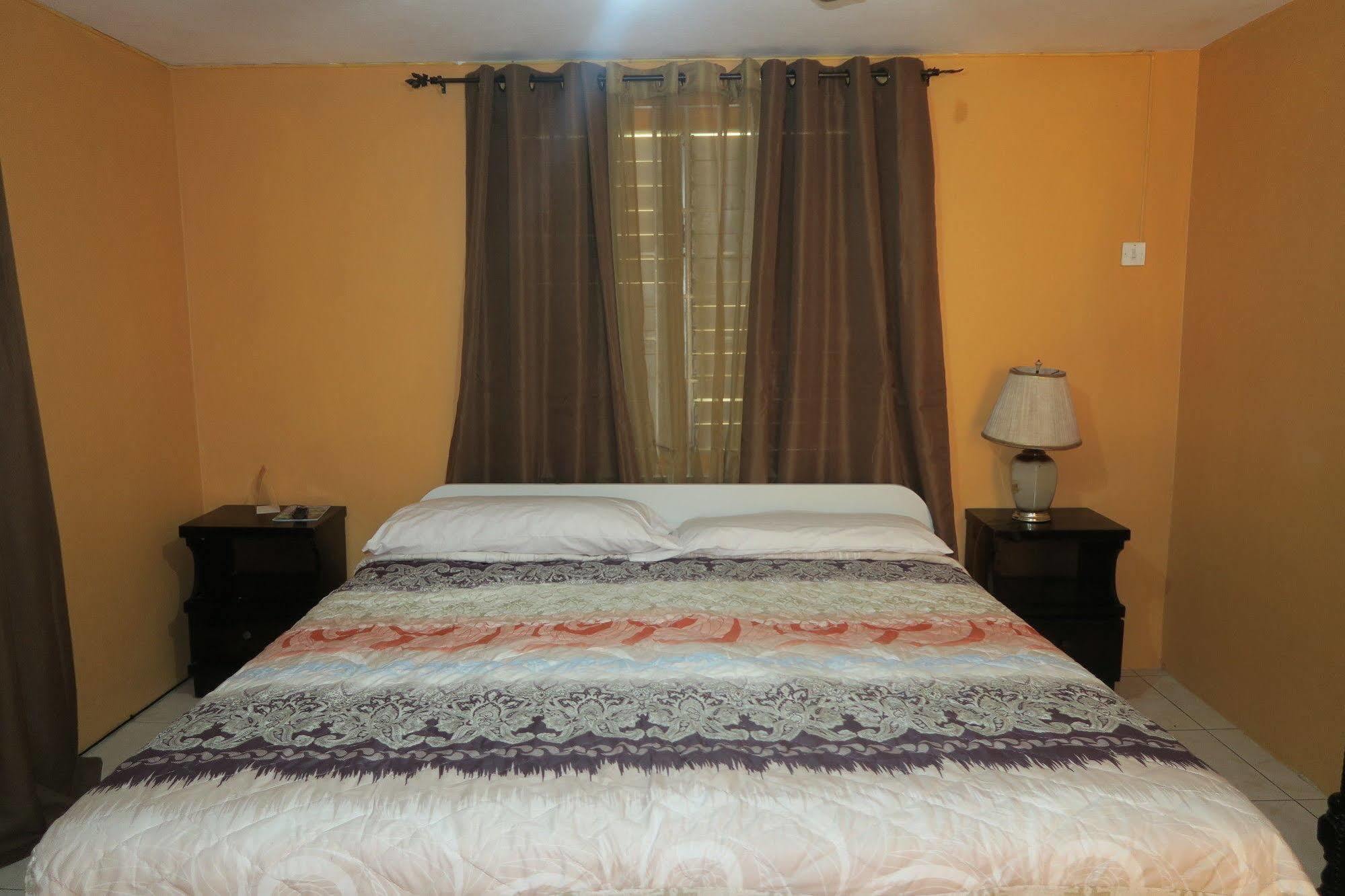 Enchanted Villas Inn Montego Bay Eksteriør bilde