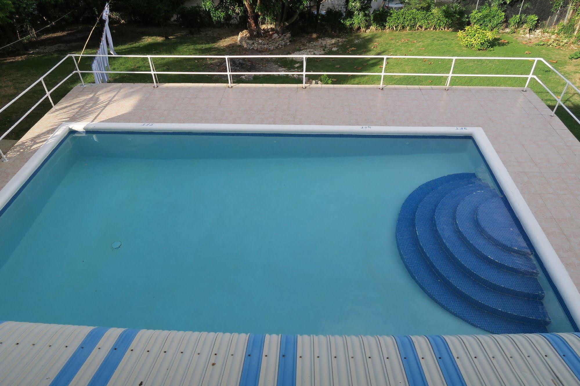 Enchanted Villas Inn Montego Bay Eksteriør bilde