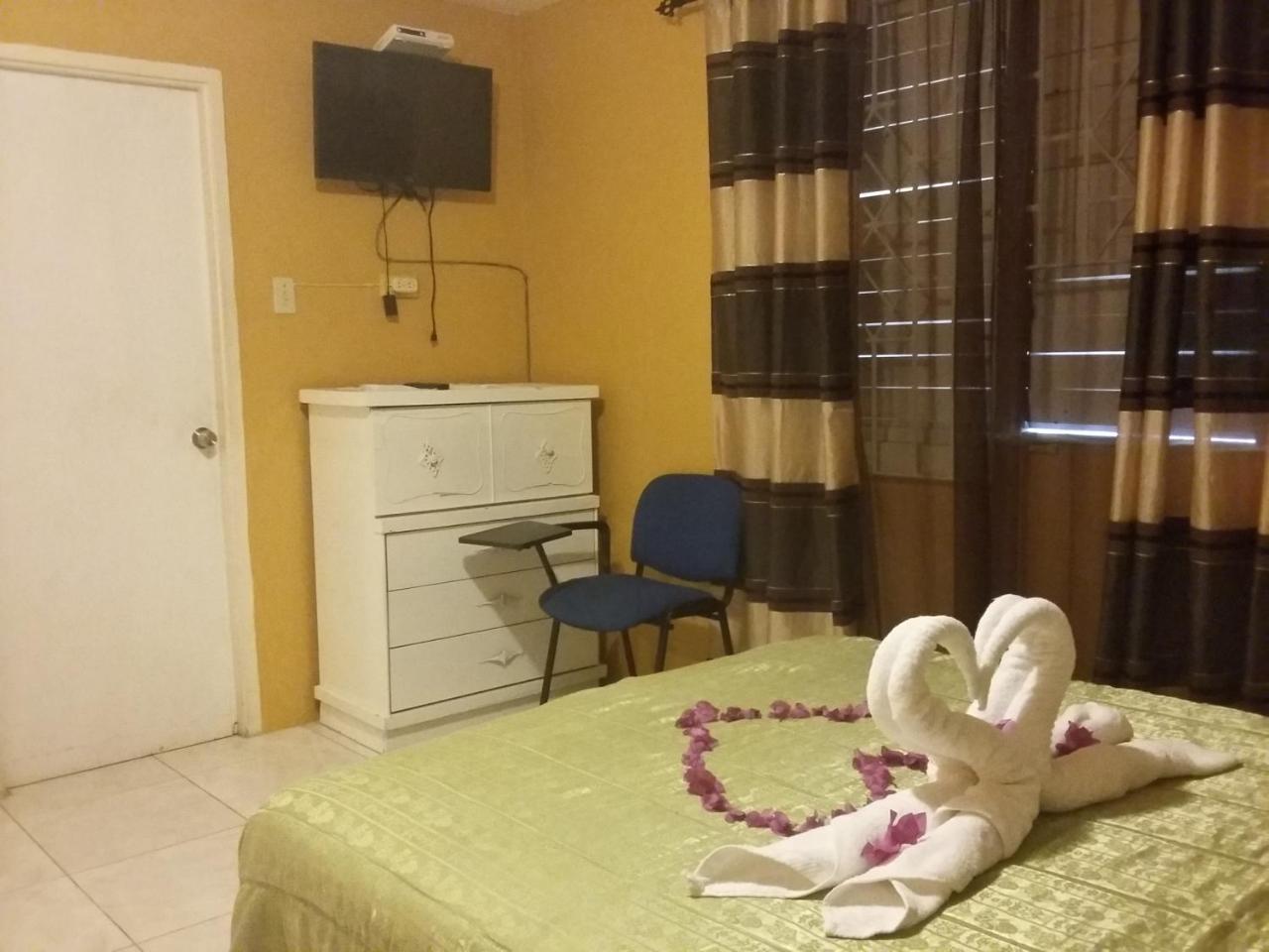 Enchanted Villas Inn Montego Bay Eksteriør bilde