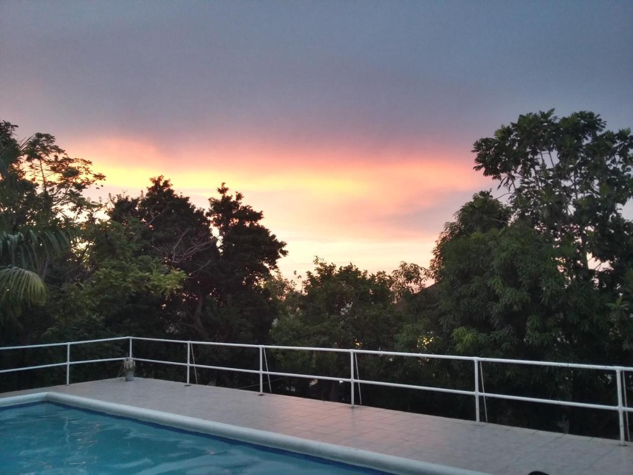 Enchanted Villas Inn Montego Bay Eksteriør bilde